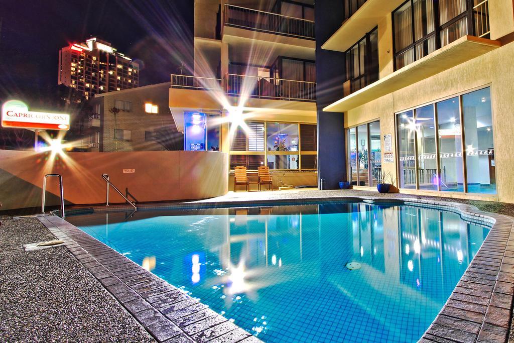 Capricorn One Beachside Holiday Apartments - Official 골드코스트 외부 사진