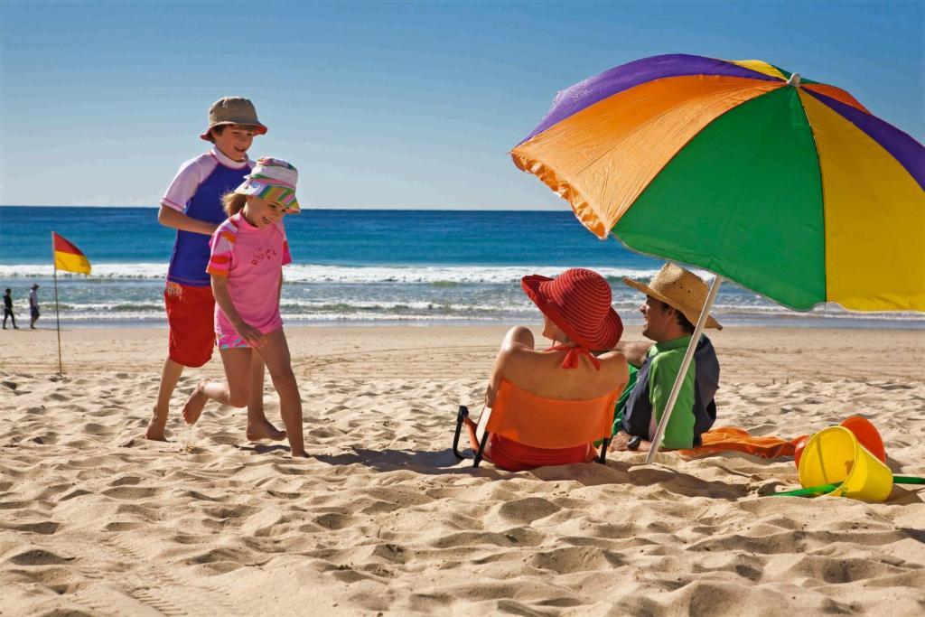 Capricorn One Beachside Holiday Apartments - Official 골드코스트 외부 사진