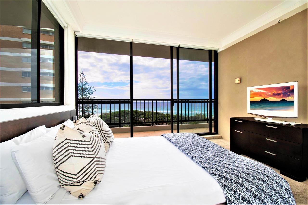 Capricorn One Beachside Holiday Apartments - Official 골드코스트 외부 사진