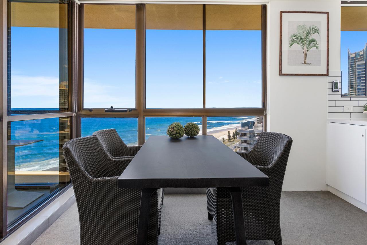 Capricorn One Beachside Holiday Apartments - Official 골드코스트 외부 사진