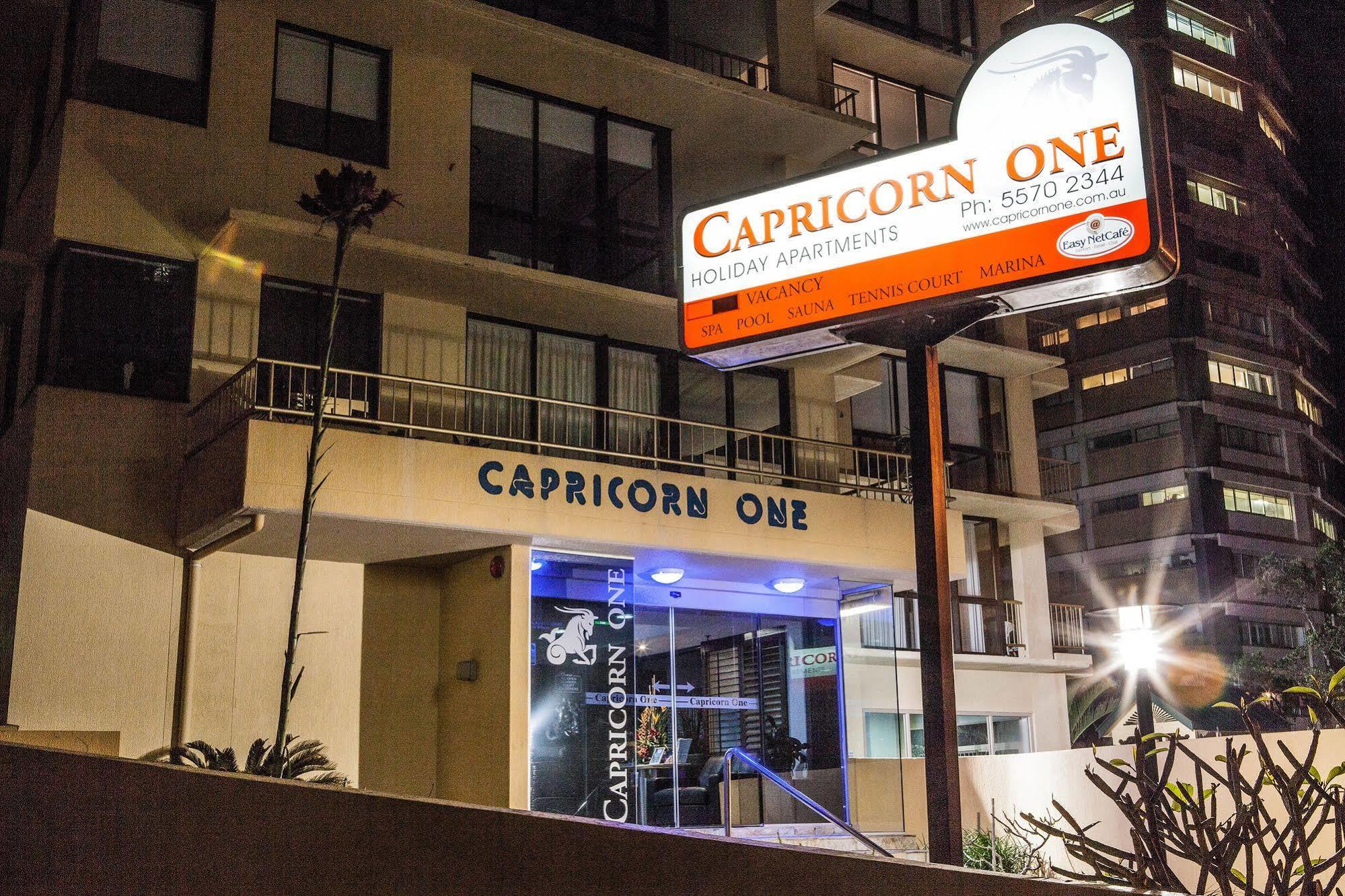 Capricorn One Beachside Holiday Apartments - Official 골드코스트 외부 사진