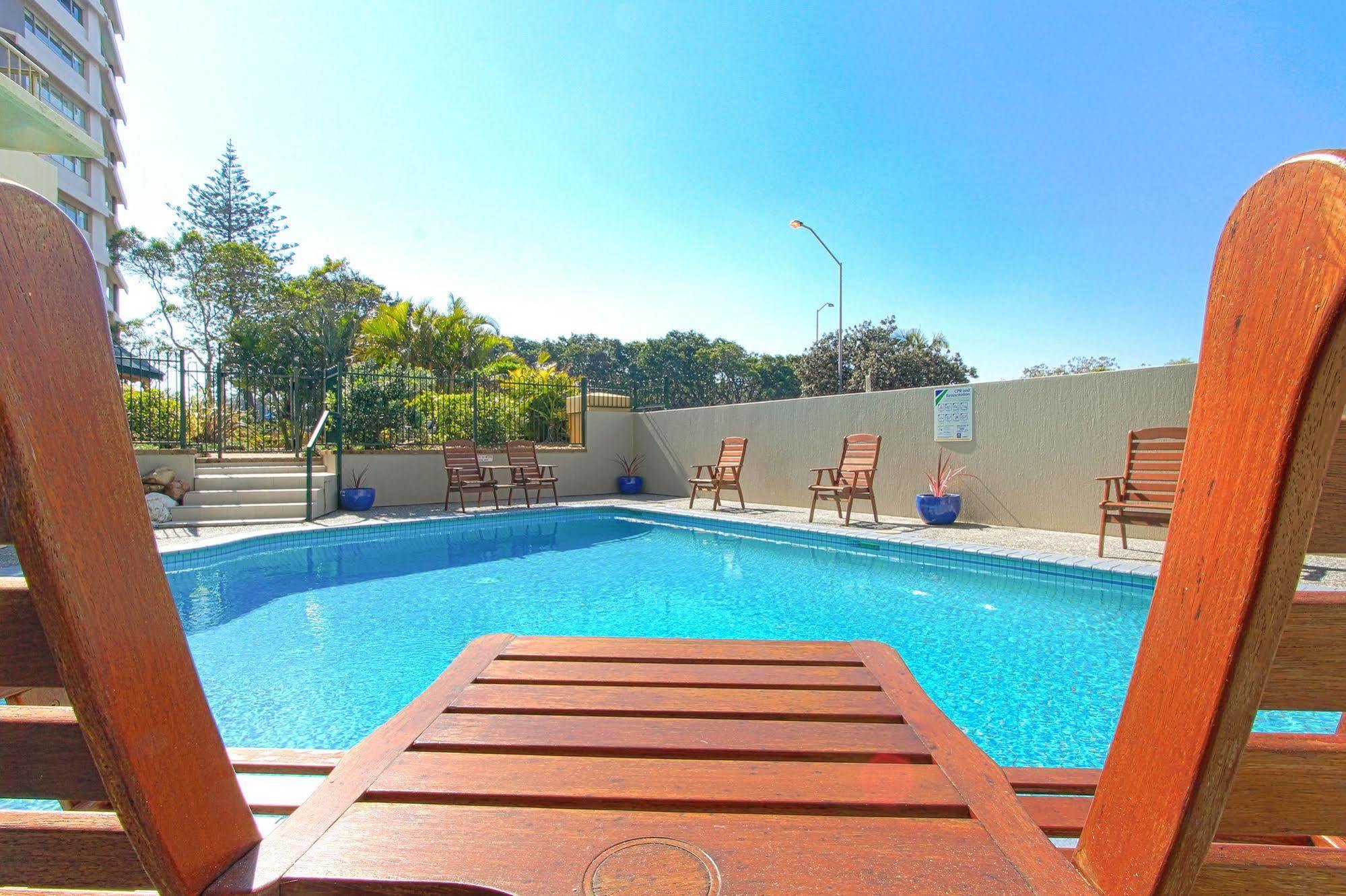 Capricorn One Beachside Holiday Apartments - Official 골드코스트 외부 사진