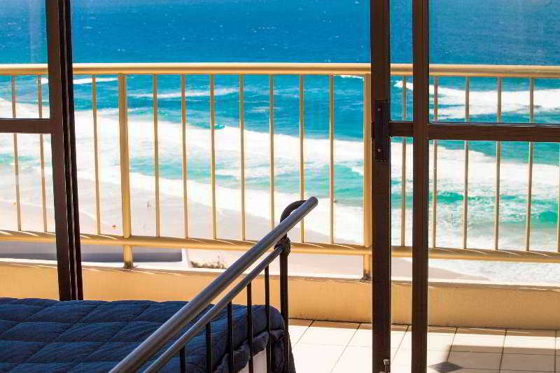 Capricorn One Beachside Holiday Apartments - Official 골드코스트 외부 사진