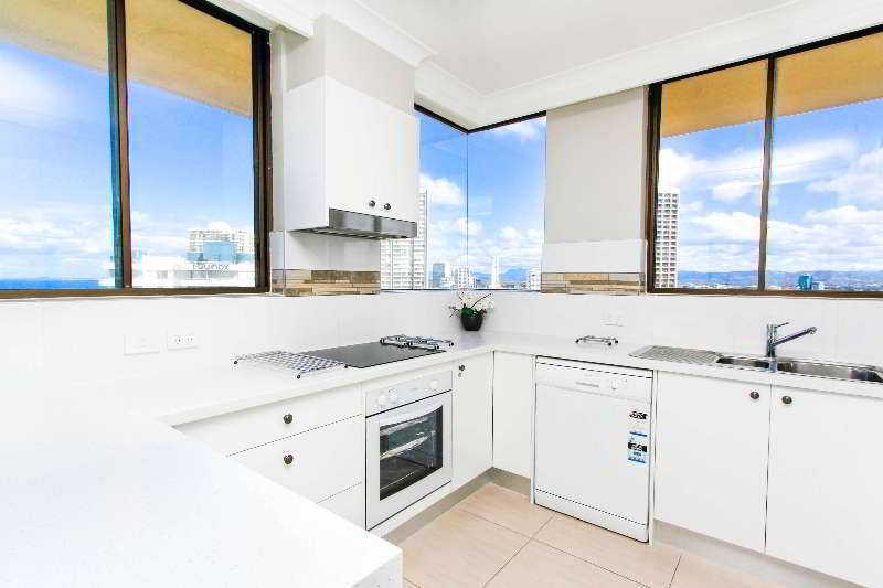 Capricorn One Beachside Holiday Apartments - Official 골드코스트 외부 사진